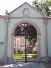 tor_stiftshof.jpg
