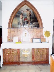 altar.jpg