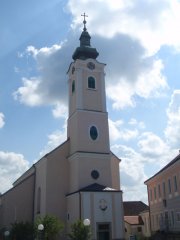 stiftskirche_front.jpg